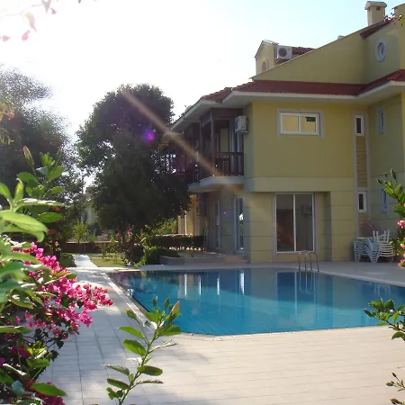 بيت للعطل Town House Orion 2a *