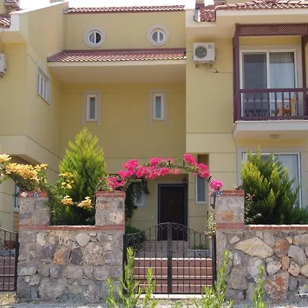 بيت للعطل Town House Orion 2a